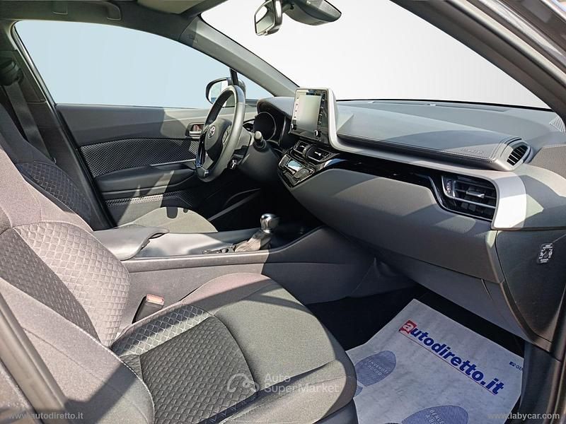 Usata Toyota C-HR Business Edition 98 CV (72 kW) 2022 Gray SUV