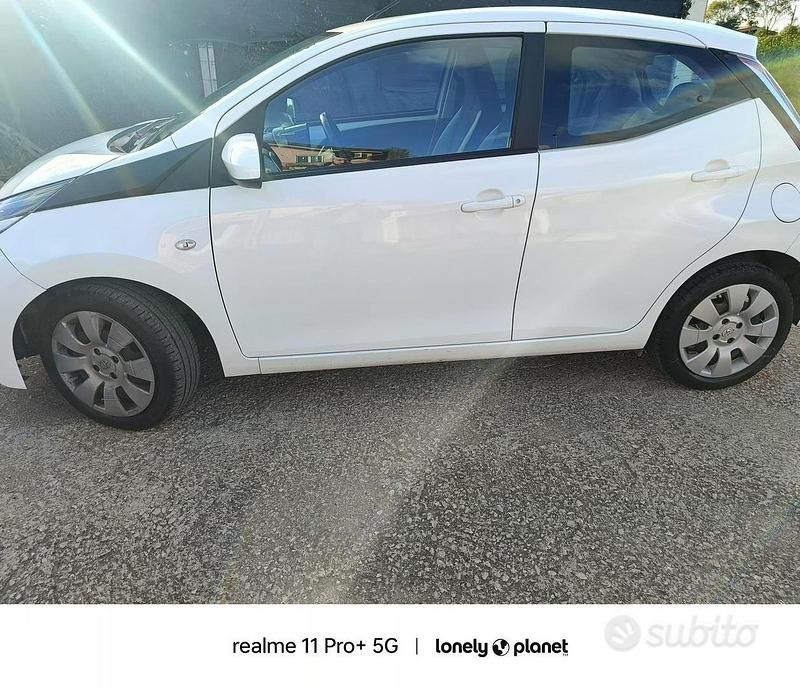 Usata Toyota Aygo Business Edition 69 CV (50 kW) 2018 Bianco Utilitaria