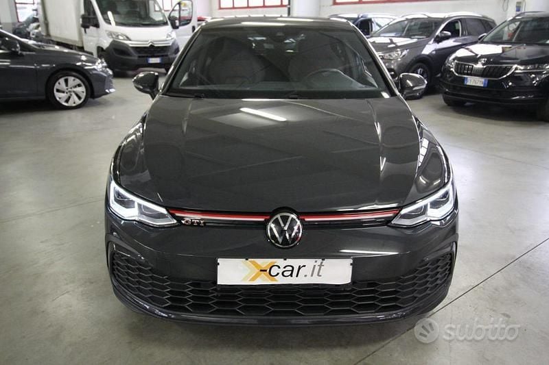 Usata VW Golf VIII GTI 245 CV (180 kW) 2023 Grigio scuro Berlina