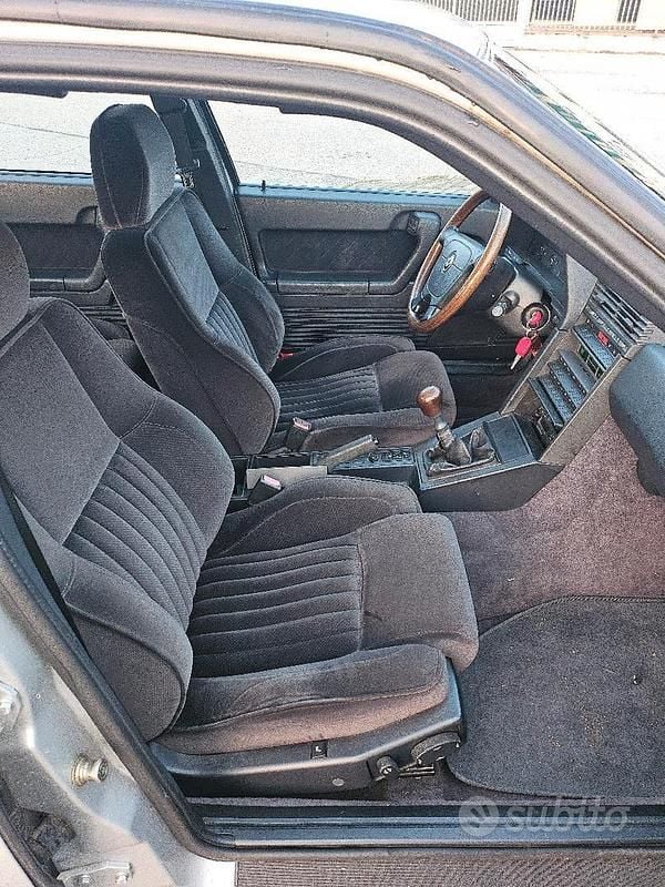 Usata Alfa Romeo 164 Super 201 CV (147 kW) 1997 Grigio Berlina