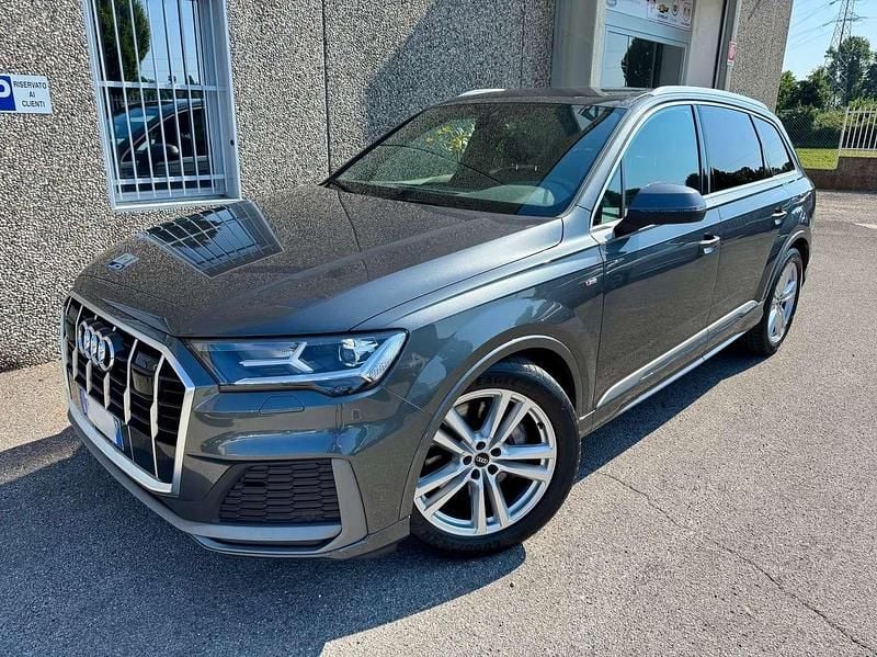 Usata Audi Q7 S-Line 286 CV (210 kW) 2022 Grigio daytona perla SUV