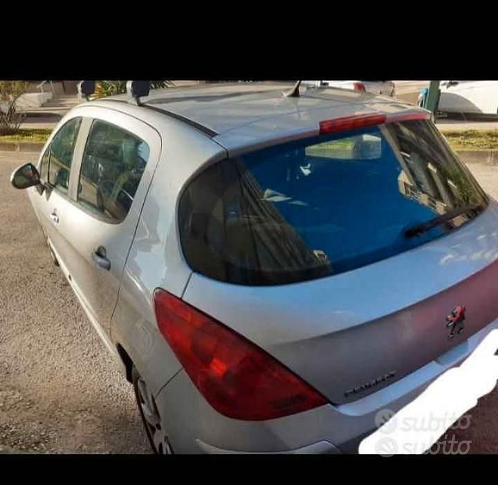 Usata Peugeot 308 90 CV (66 kW) 2009 Berlina