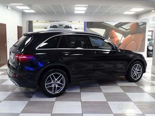 Usata Mercedes GLC220 170 CV (125 kW) 2018 Nero Berlina