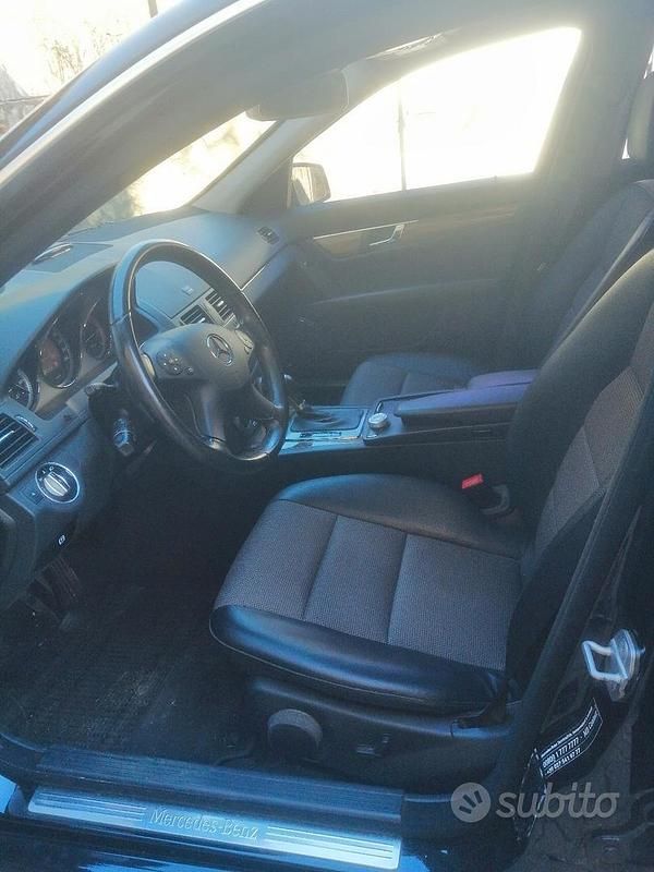 Usata Mercedes C220 2011 Nero Station wagon