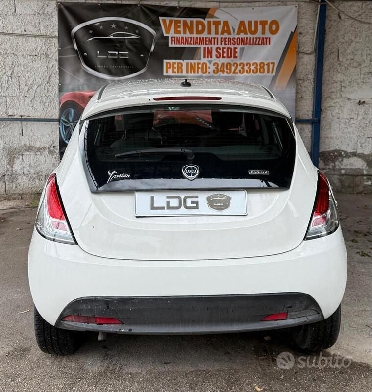 Usata Lancia Ypsilon S 69 CV (50 kW) 2022 Bianco Utilitaria