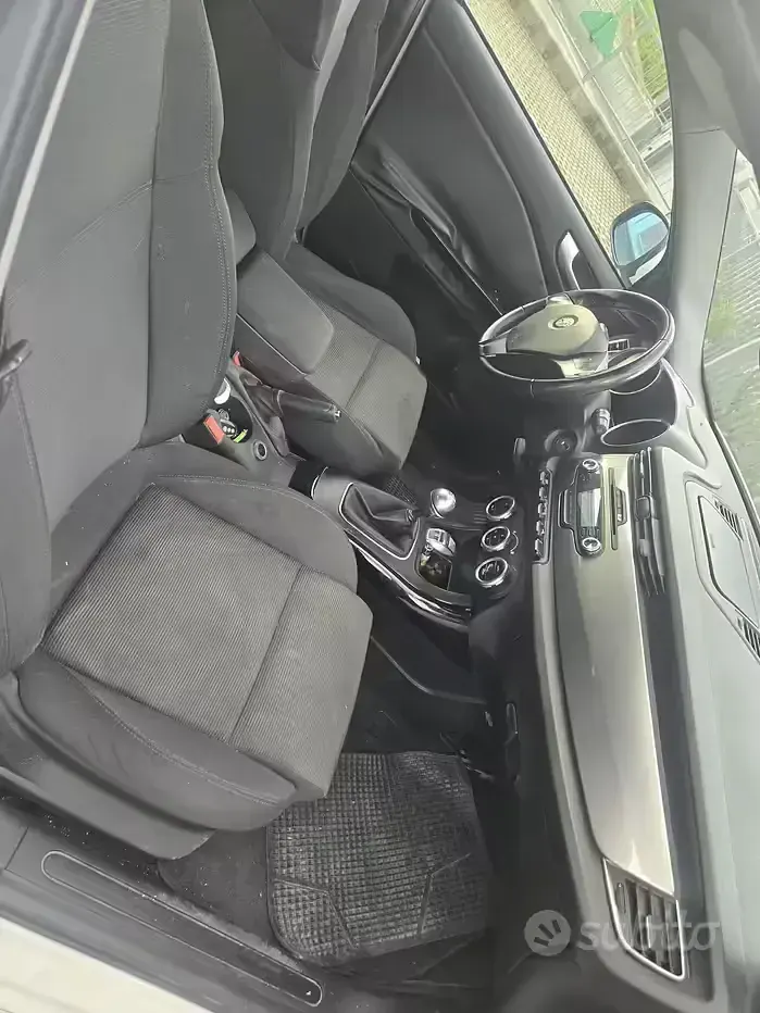 Usata Alfa Romeo Giulietta 170 CV (125 kW) 2010 Bianco Utilitaria