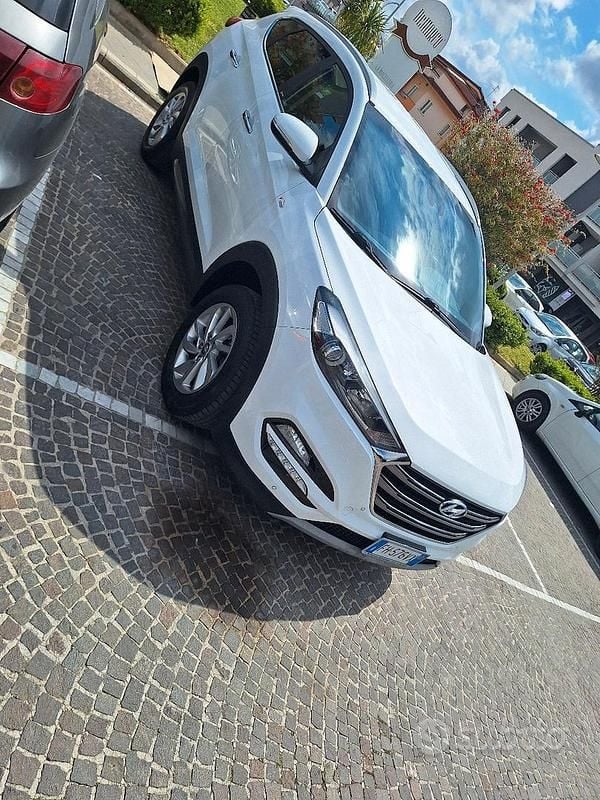 Usata Hyundai Tucson 136 CV (100 kW) 2017 Bianco SUV