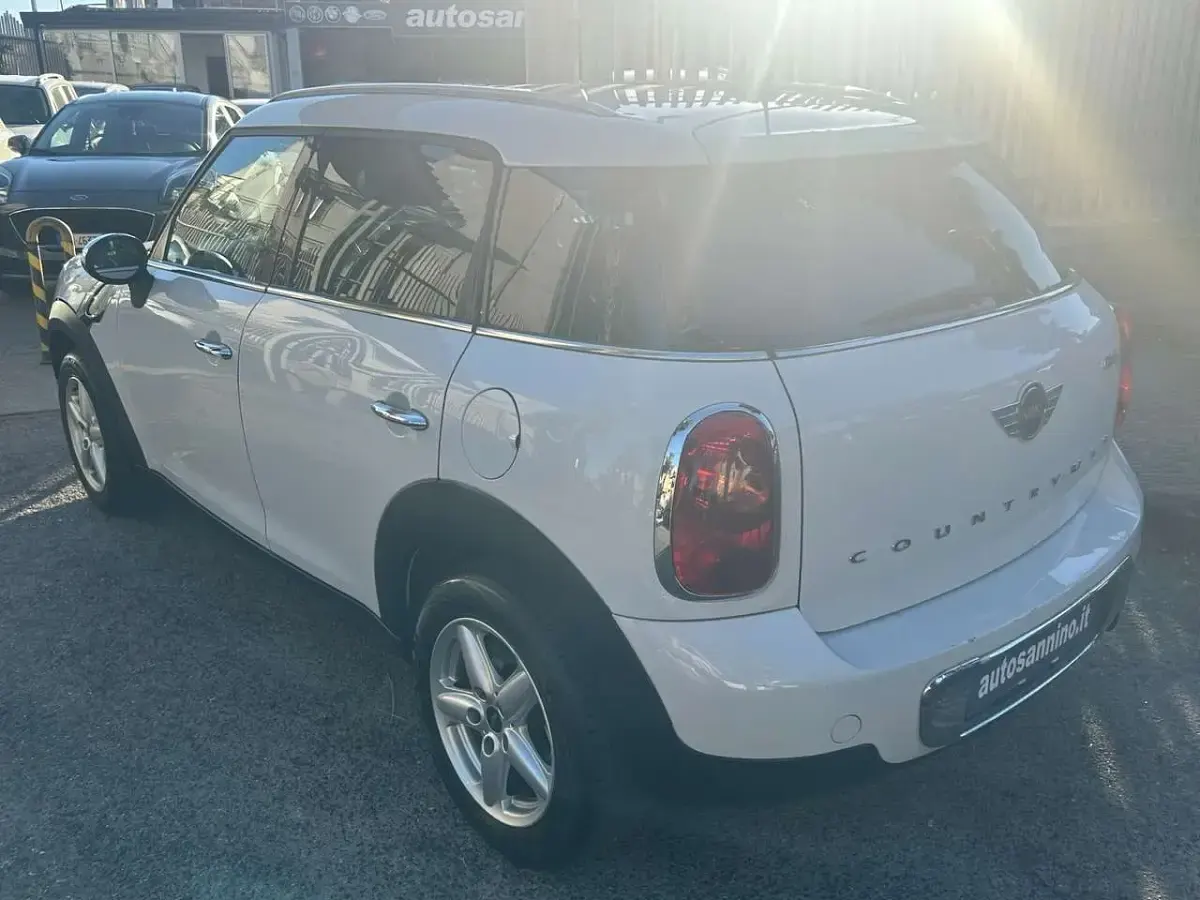 Usata Mini Cooper Countryman 90 CV (66 kW) 2014 Bianco SUV