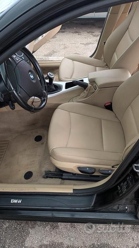 Usata BMW 316 116 CV (85 kW) 2010 Nero Berlina