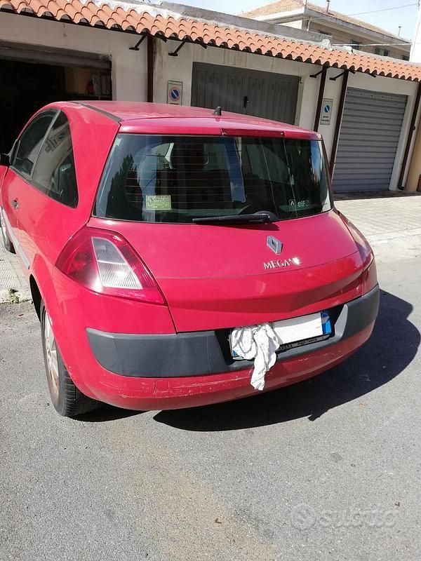 Usata Renault Mégane II 82 CV (60 kW) 2003 Rosso Berlina