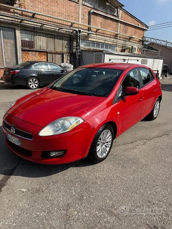 Usata Fiat Bravo Dynamic 90 CV (66 kW) 2008 Rosso Utilitaria