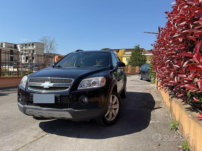 Usata Chevrolet Captiva 150 CV (110 kW) 2010 Nero SUV