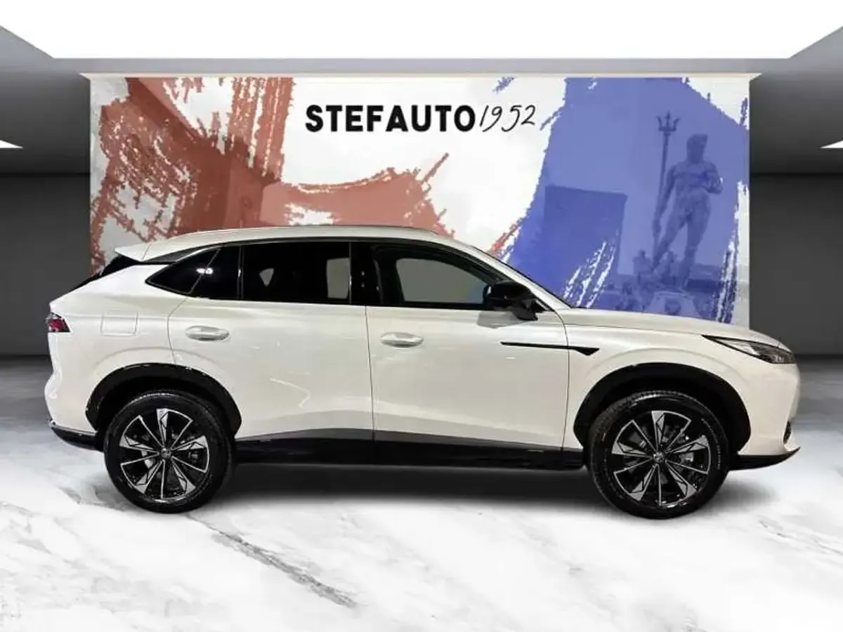 Nuova MG HS Comfort 224 CV (164 kW) 2026 White pearl SUV