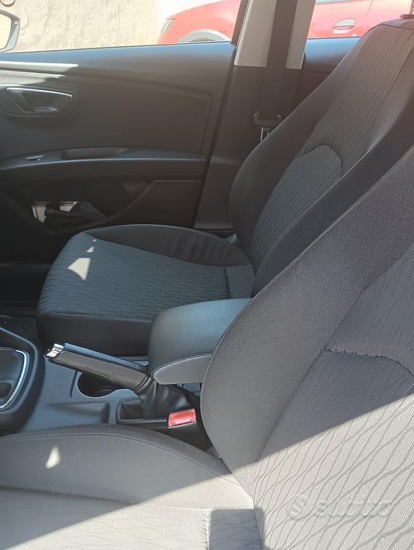 Gebraucht Seat Leon Style 105 PS (77 kW) 2015 Blau Limousine