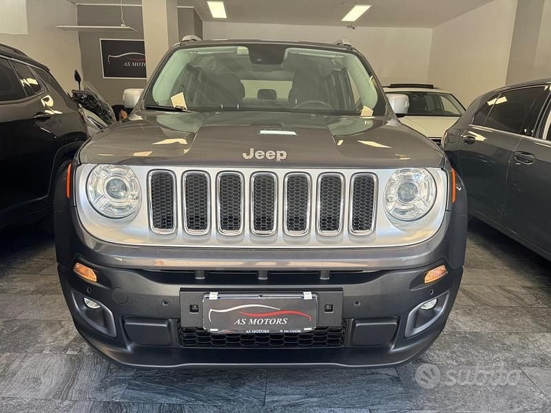 Usata Jeep Renegade Limited 140 CV (102 kW) 2017 Grigio SUV