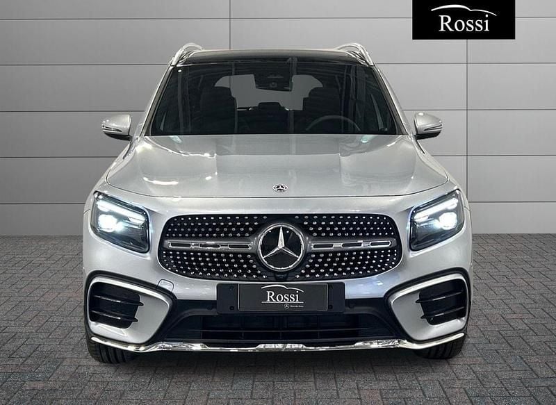 Nuova Mercedes GLB180 116 CV (85 kW) 2025 Nero SUV