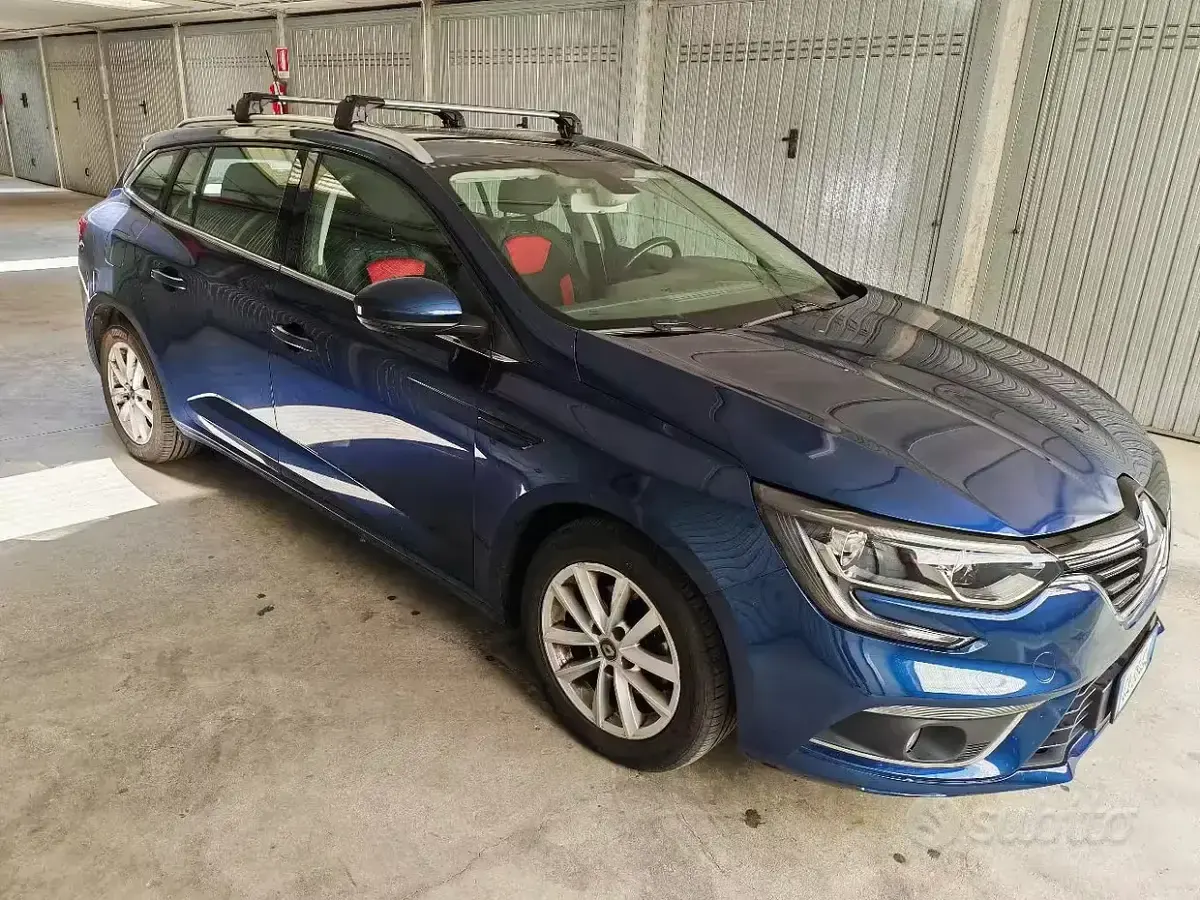 Usata Renault Mégane GrandTour 116 CV (85 kW) 2019 Bluazzurro Station wagon
