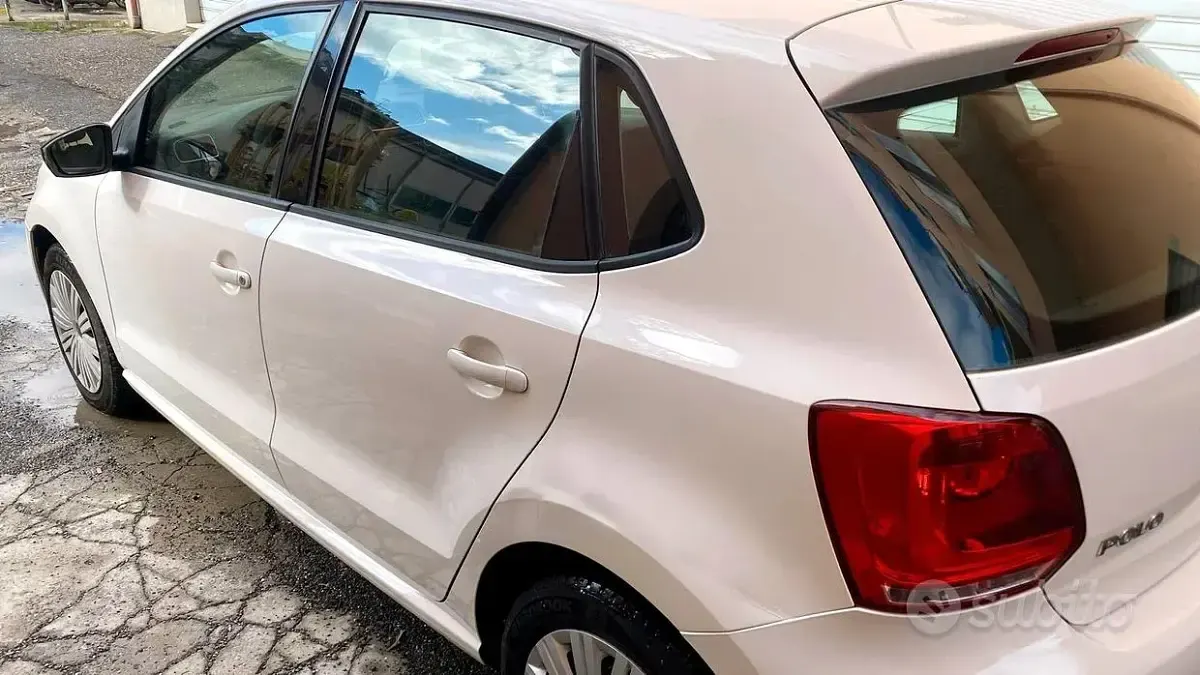 Usata VW Polo 90 CV (66 kW) 2011 Bianco Utilitaria