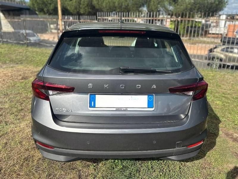 Usata Skoda Fabia Ambition 80 CV (58 kW) 2023 Grigio Utilitaria