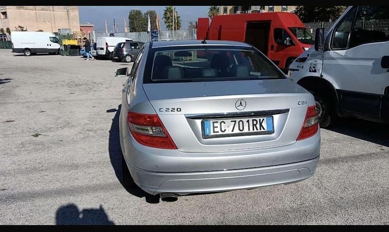Usata Mercedes C220 Avantgarde 150 CV (110 kW) 2010 Berlina