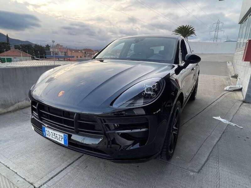 Nero Usata 2021 Porsche Macan SUV | 64.900 € (Molto cara) - Immagine 1/4