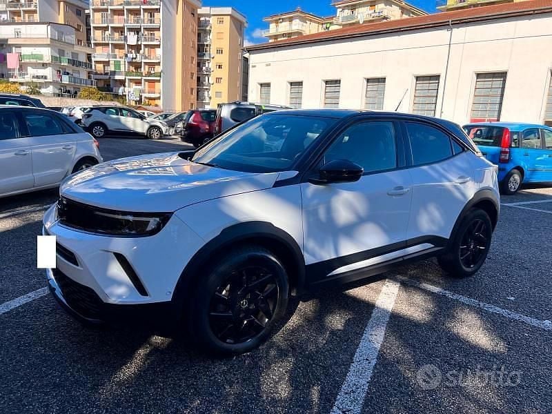 Usata Opel Mokka 131 CV (96 kW) 2023 Bianco SUV