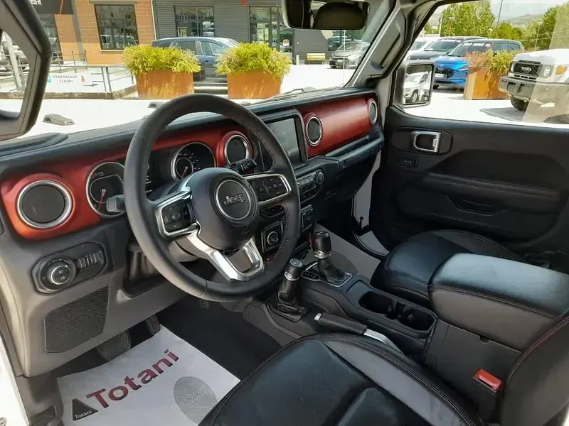 Usata Jeep Wrangler Rubicon 200 CV (147 kW) 2018 Bianco SUV