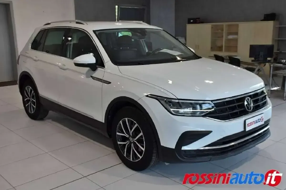 Usata VW Tiguan R 150 CV (110 kW) 2021 Pure white SUV