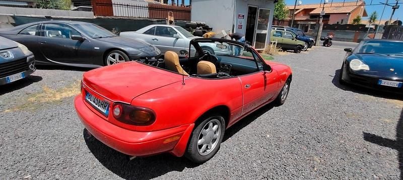 Usata Mazda MX5 116 CV (85 kW) 1992 Rosso Cabrio