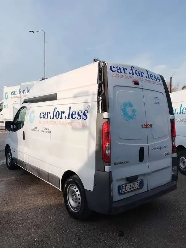 Usata Renault Trafic 114 CV (83 kW) 2010 Bianco Monovolume