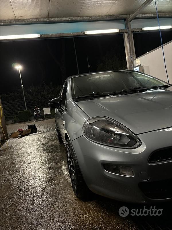 Grigio Usata 2007 Fiat Punto Due volumi | 3500 € - Immagine 1/4