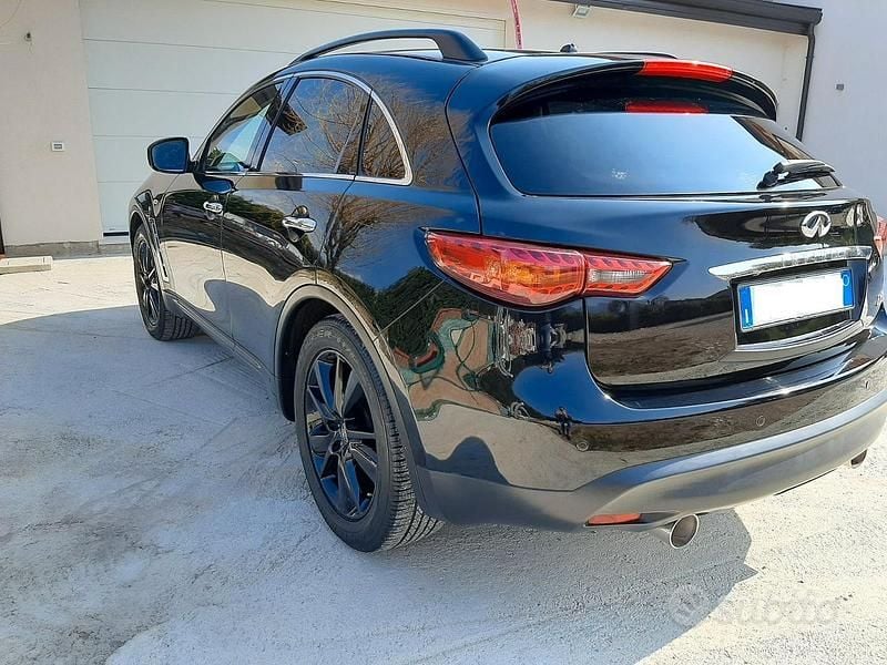 Usata Infiniti Fx30 238 CV (175 kW) 2013 Nero SUV