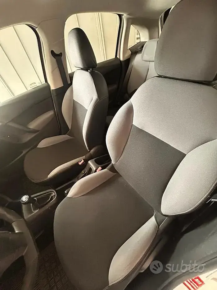 Usata Citroën C3 Attraction 68 CV (50 kW) 2011 Bianco Berlina