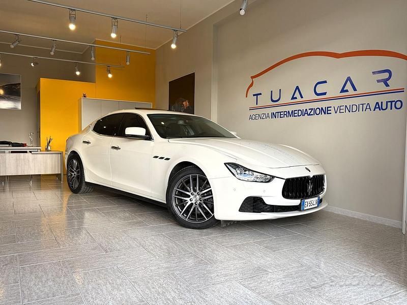 Usata Maserati Ghibli 250 CV (183 kW) 2014 Bianco Coupé