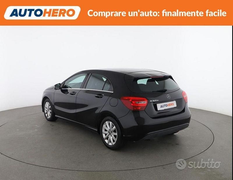 Usata Mercedes A160 Business 90 CV (66 kW) 2018 Nero Berlina