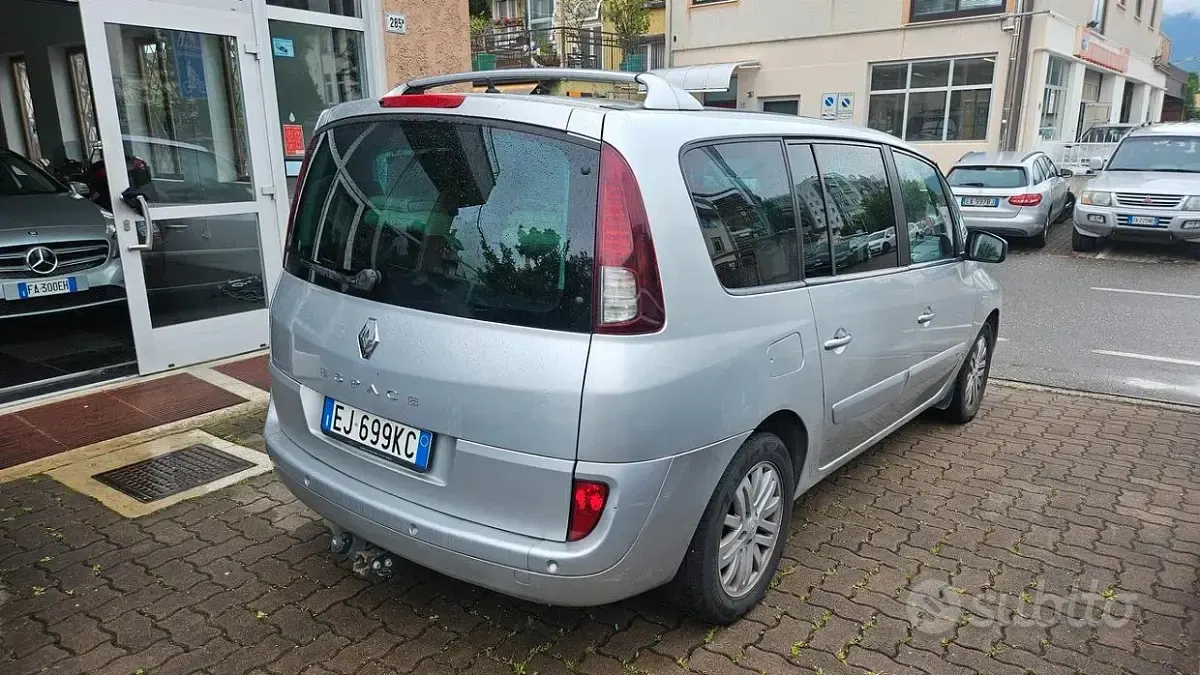 Usata Renault Espace Initiale Paris 175 CV (128 kW) 2011 Grigio Monovolume