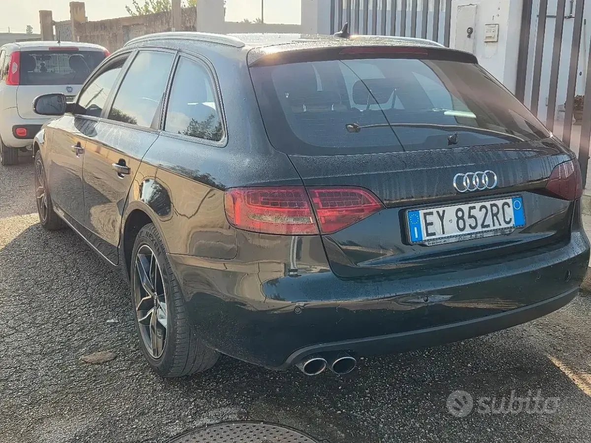 Usata Audi A4 116 CV (85 kW) 2010 Nero Station wagon