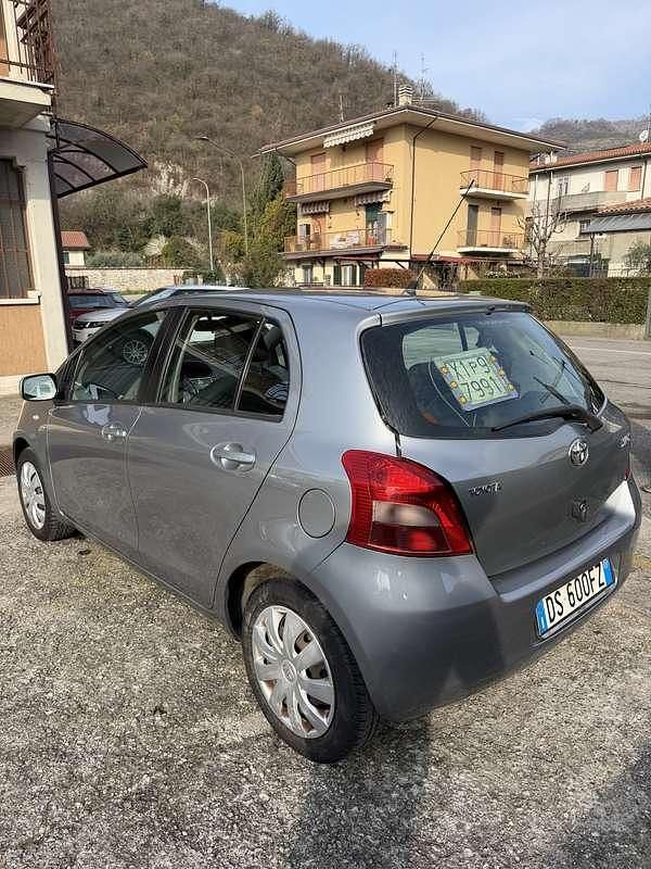 Usata Toyota Yaris 75 CV (55 kW) 2008 Utilitaria