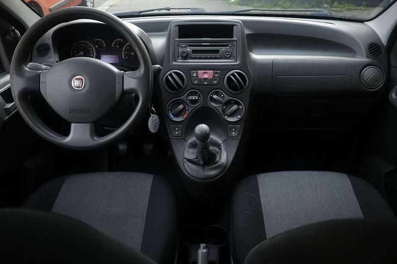 Usata Fiat Panda Active 75 CV (55 kW) 2010 Rosso Utilitaria