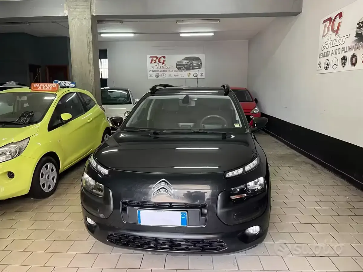 Usata Citroën C4 Cactus Shine 99 CV (72 kW) 2016 Nero Utilitaria
