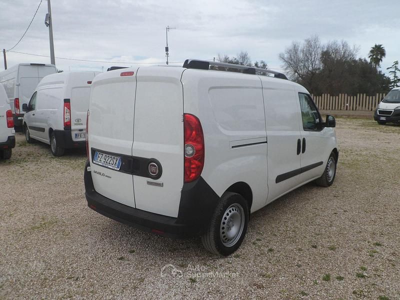 Usata Fiat Doblò 120 CV (88 kW) 2020 Bianco Monovolume