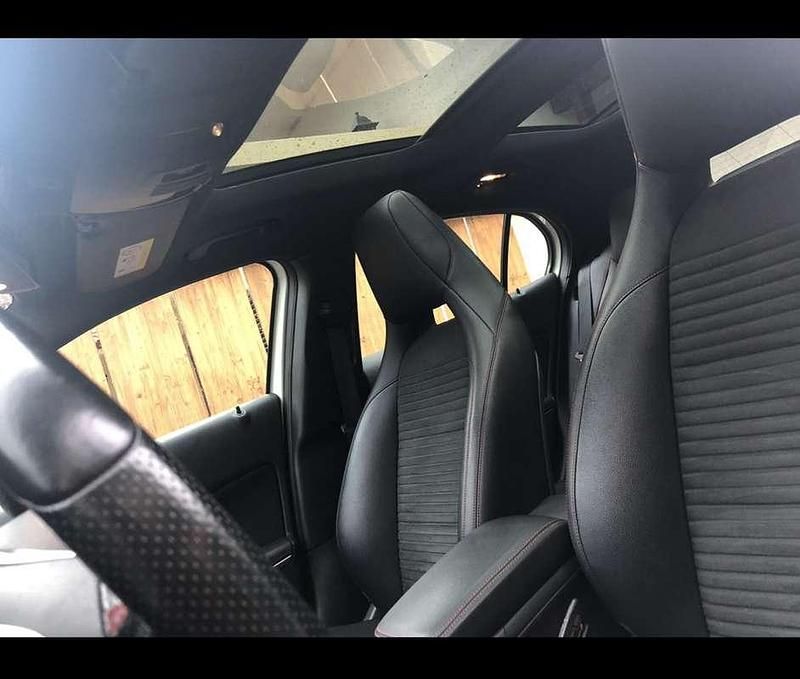 Usata Mercedes GLA200 Premium 136 CV (100 kW) 2016 SUV