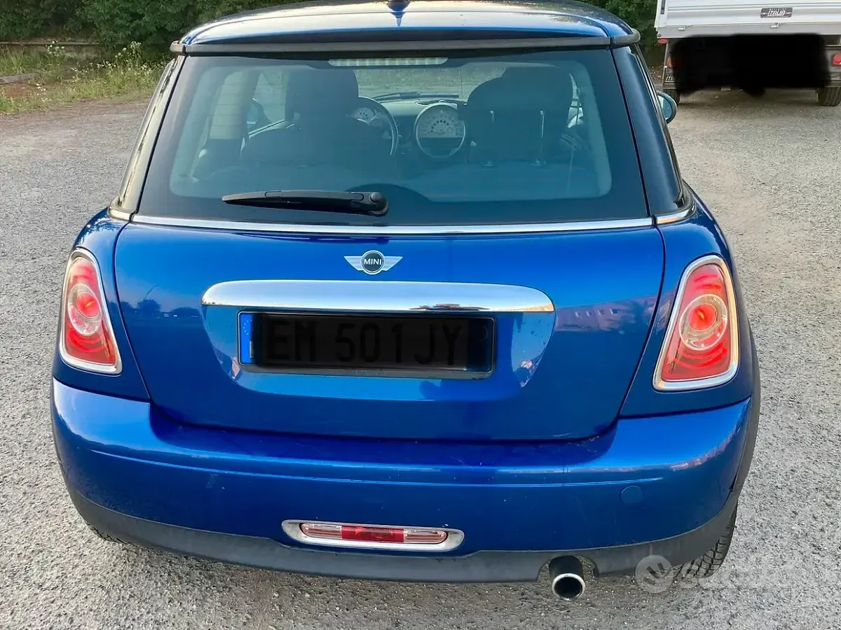 Usata Mini ONE 75 CV (55 kW) 2012 Bluazzurro Utilitaria