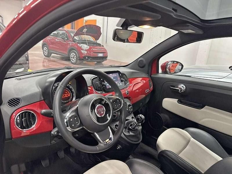 Usata Fiat 500 Dolcevita 69 CV (50 kW) 2022 Rosso Utilitaria