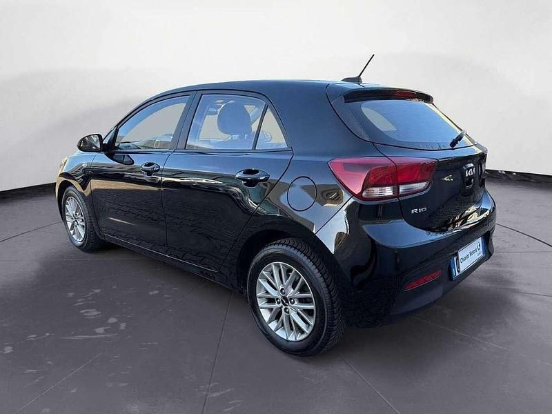 Usata Kia Rio Style 99 CV (72 kW) 2023 Nero Berlina
