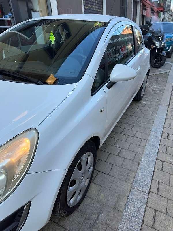 Usata Opel Corsa Club 86 CV (63 kW) 2012 Bianco Berlina