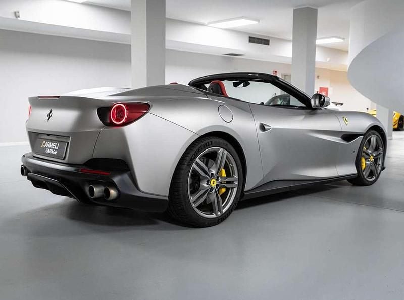 Usata Ferrari Portofino 600 CV (441 kW) 2019 Grigio Cabrio
