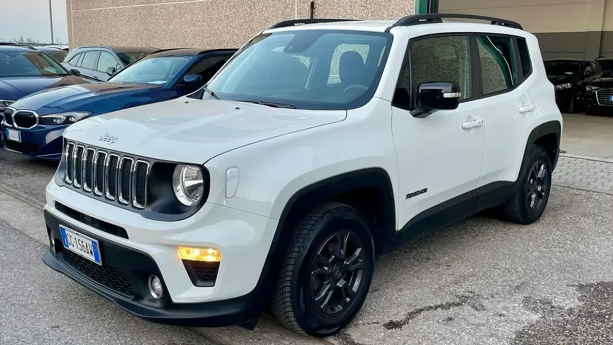 Usata Jeep Renegade Longitude 131 CV (96 kW) 2021 Bianco SUV