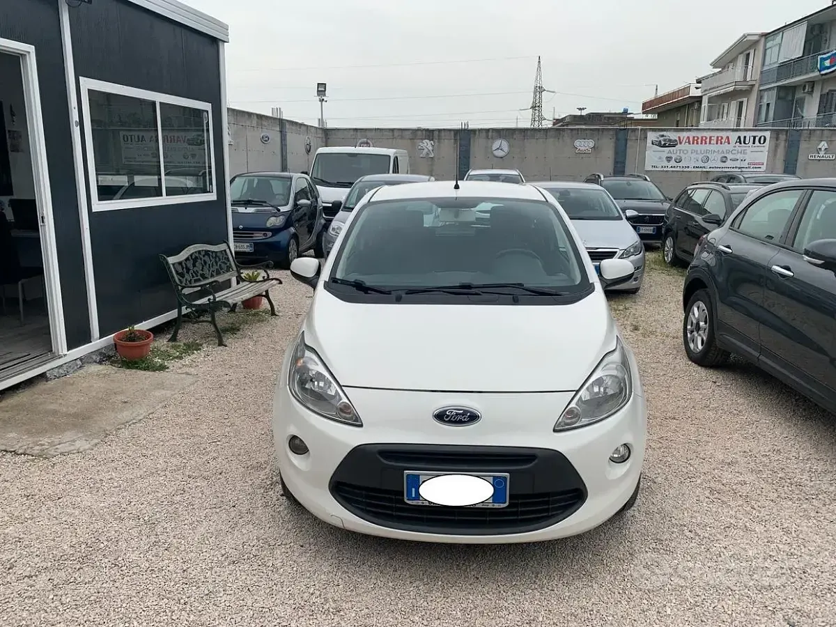 Usata Ford Ka 75 CV (55 kW) 2013 Bianco Utilitaria