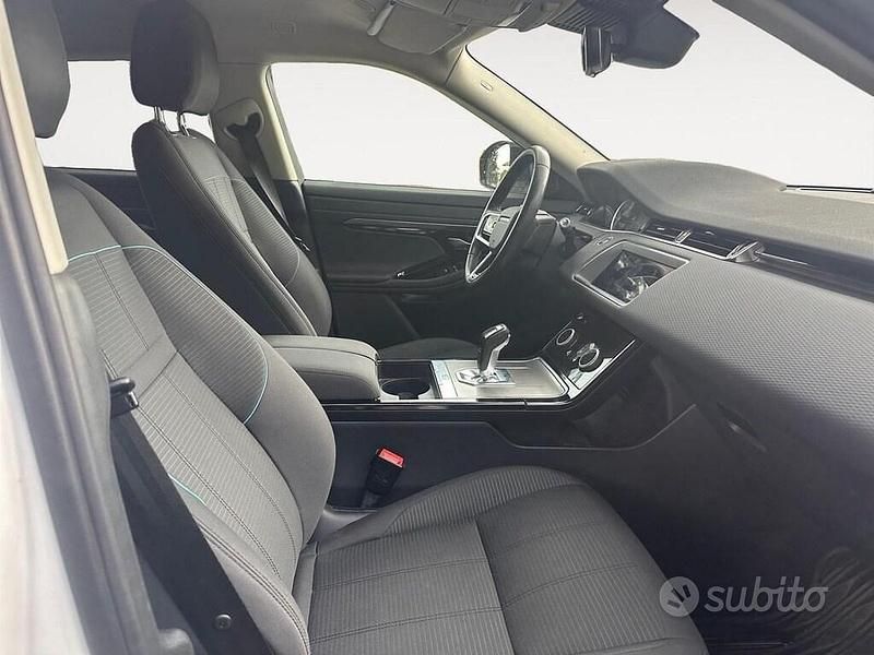 Usata Land Rover Range Rover evoque 163 CV (119 kW) 2022 Fuji white SUV